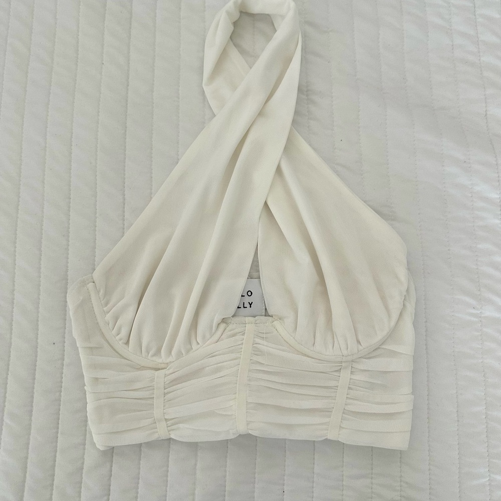 ONLY WORN ONCE WOMENS WHITE HALFWR CROP TOP